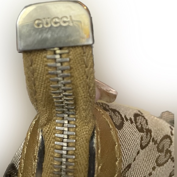 EUC Vintage GUCCI BAG - Picture 13 of 17
